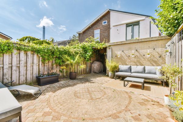 Courtyard Wall Repair in Livonia